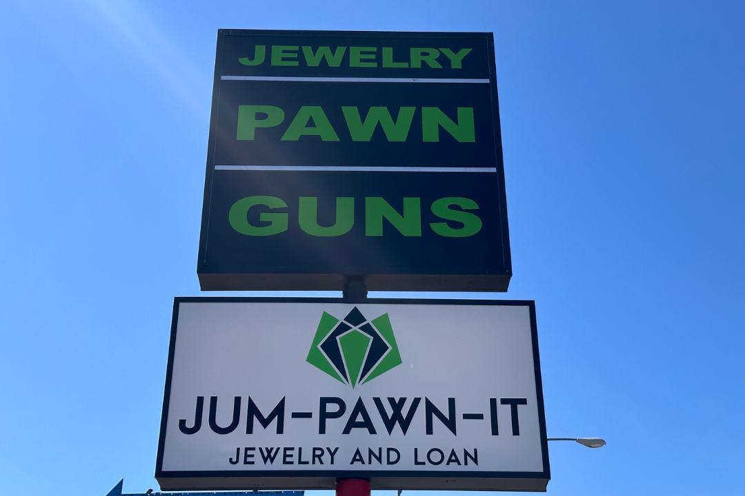 Jum-Pawn-It - Bullhead - Post Sign