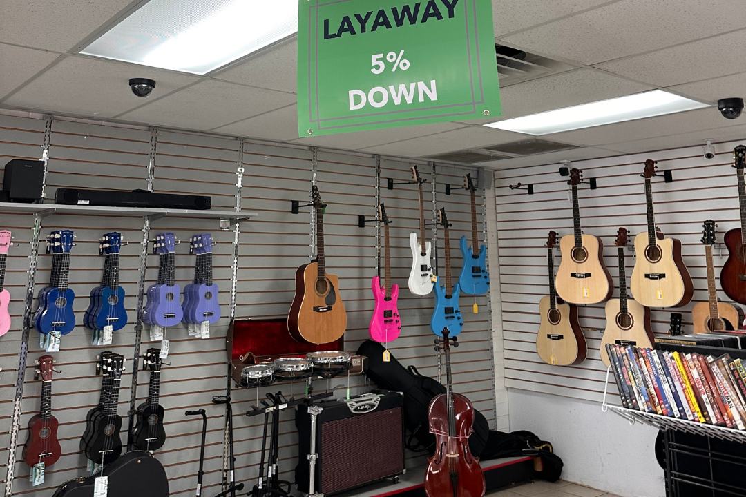 Jum-Pawn-It - Locations - Lake Havasu - Instruments and Layaway